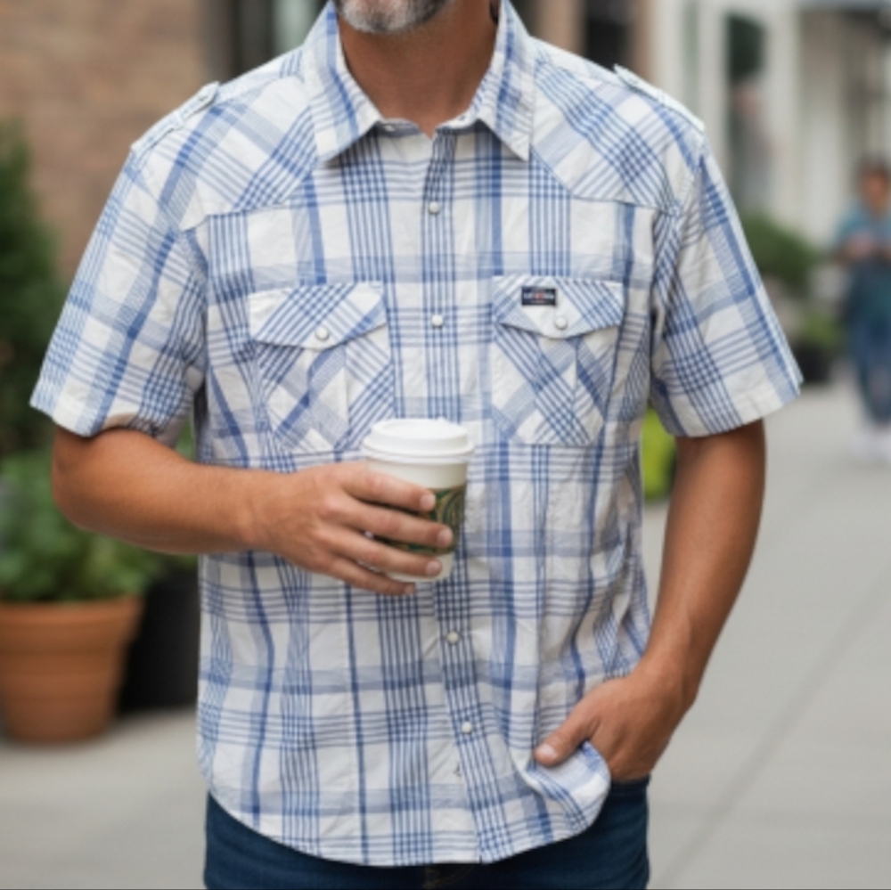 ECKO Unlimited Plaid Men's Short Sleeved Shirt